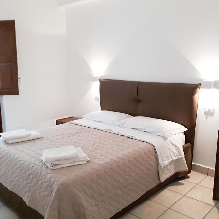 Residence Gregory Filicudi Pecorini Экстерьер фото