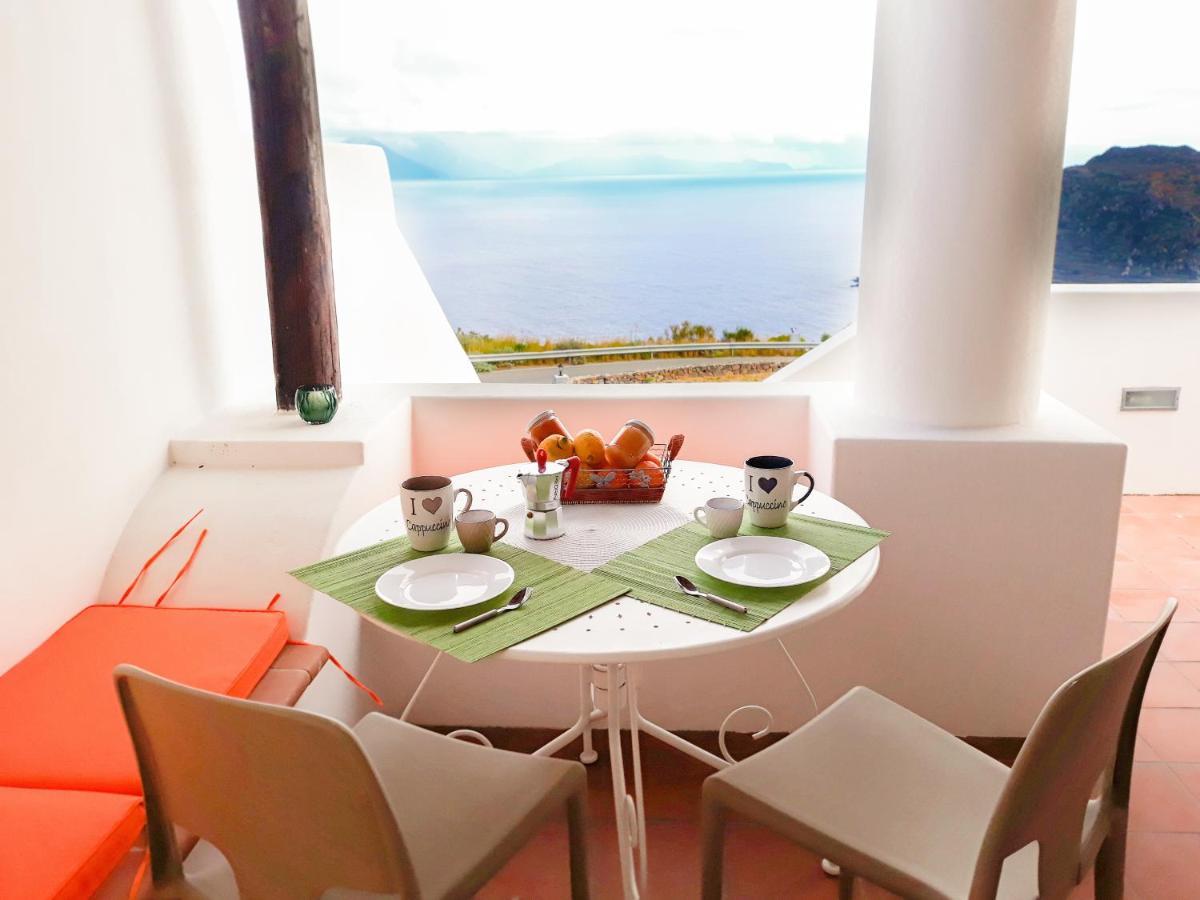 Residence Gregory Filicudi Pecorini Экстерьер фото