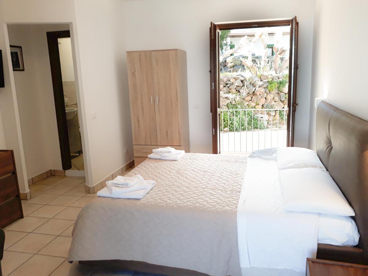 Residence Gregory Filicudi Pecorini Экстерьер фото